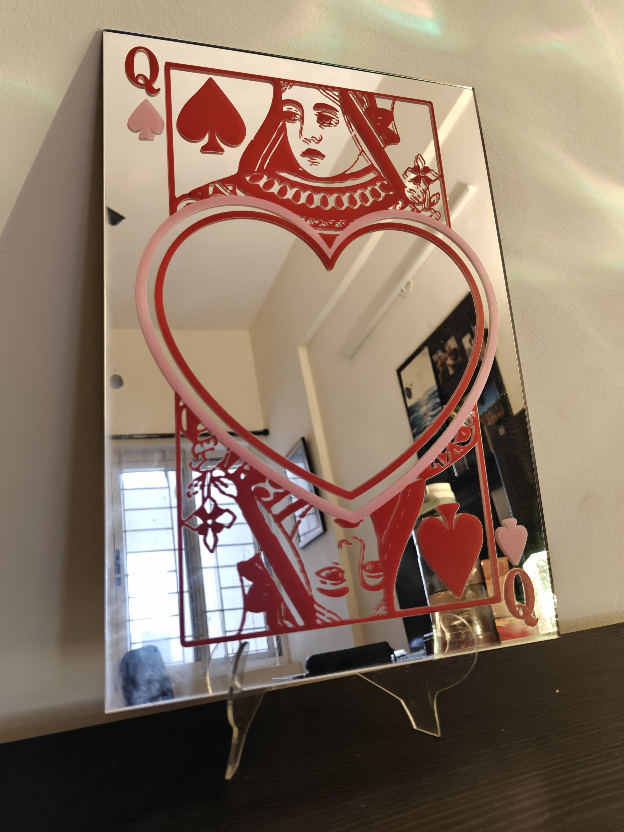 'The Queen' Mirror